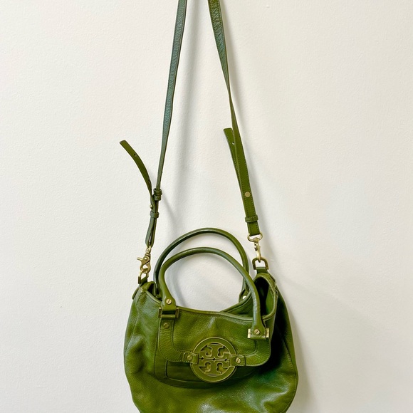 Tory Burch Green Shoulder Bag with Gold Accents - Picture 4 of 4